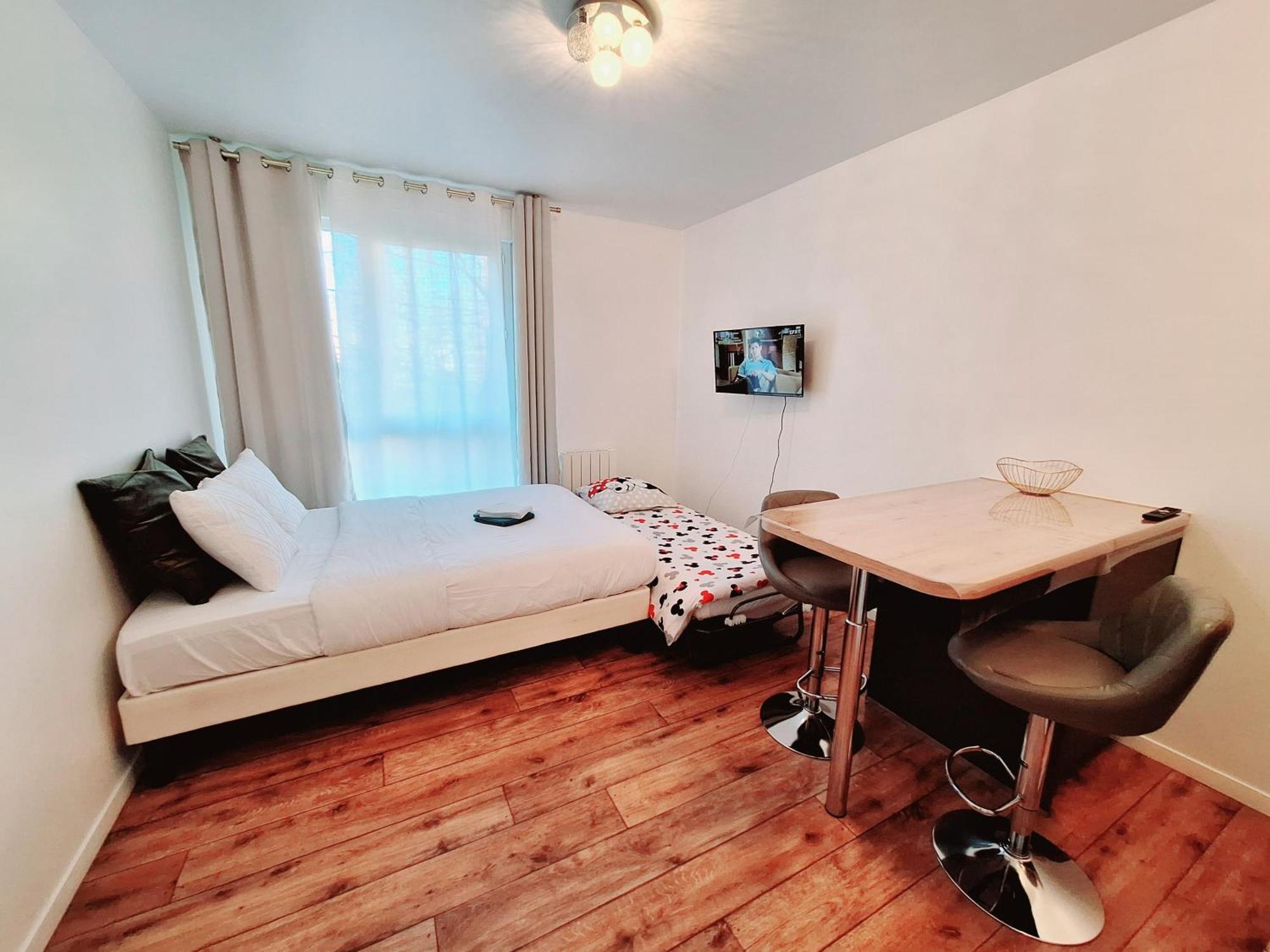 Studio Alpha - 2Min By Train To Disneyland Or 20Min Walk - 5Min Walk To "Val D'Europe" Station 蒙泰夫兰 外观 照片